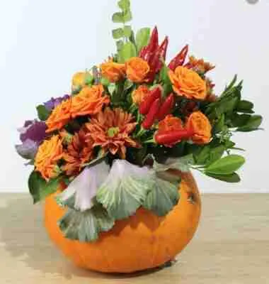 pumpkin flowers centerpiece