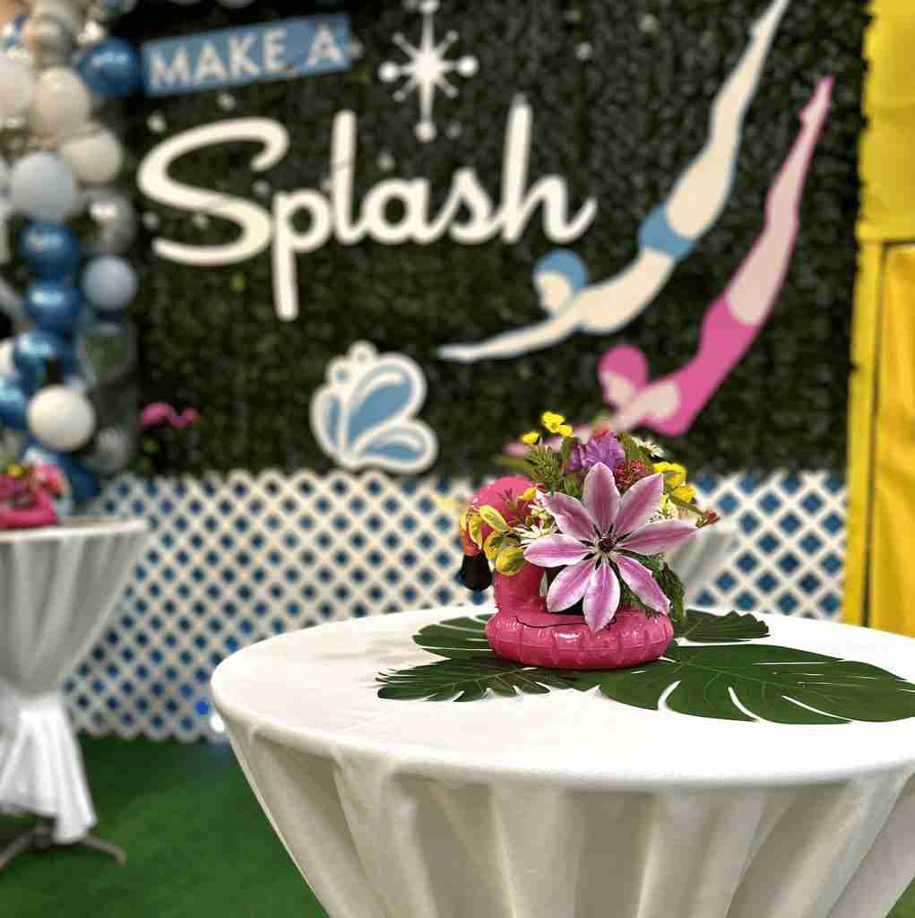 cocktail tables with splash in the backdrop