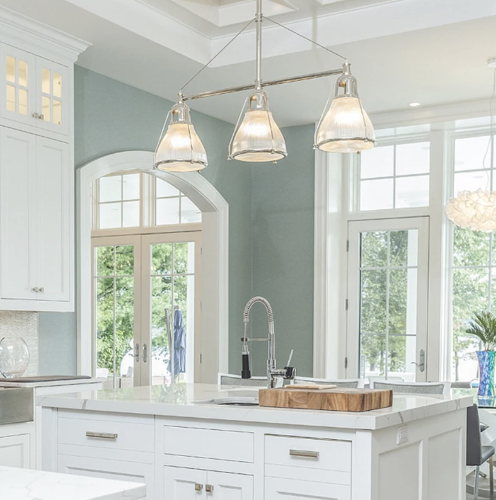 BLUE WALLS IN WHITE KITCHEN