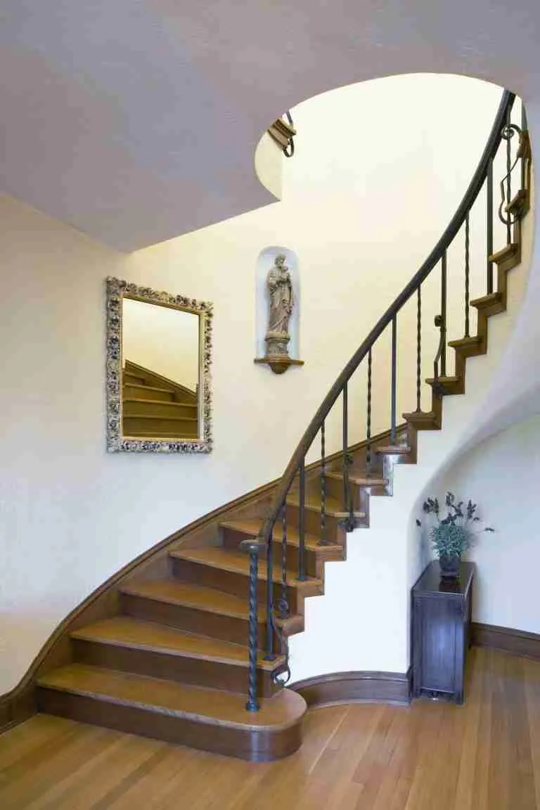 Curved Staircase