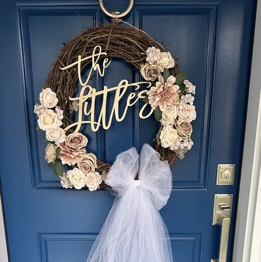 DIY door wreath for bridal shower